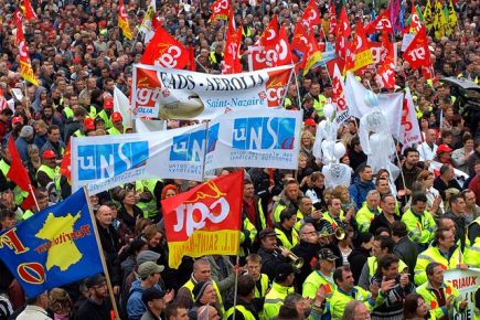 Akcja protestacyjna blokuje port Calais